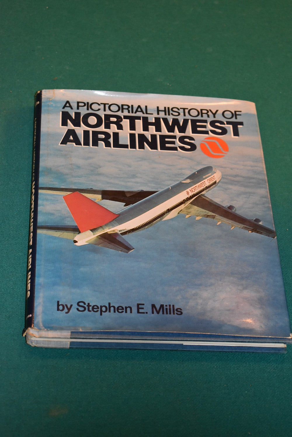 A Pictorial History of Northwest Airlines