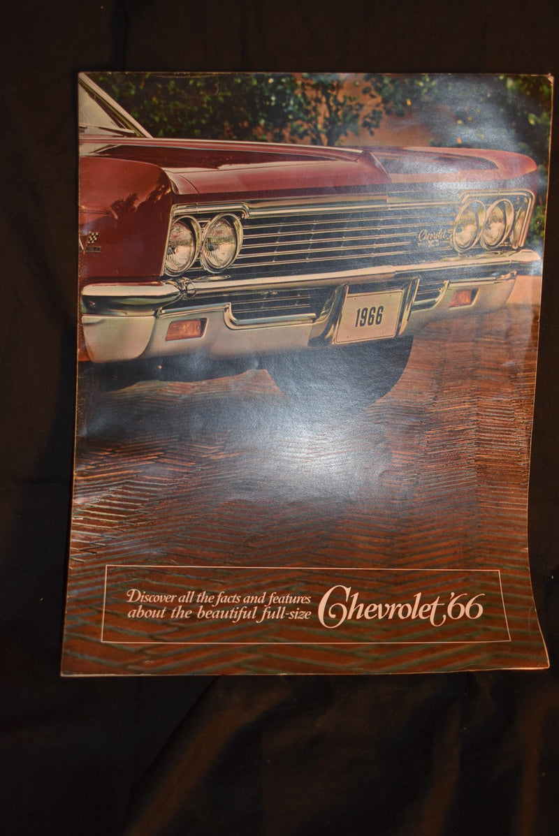 Chevrolet '66 : Discover all the facts and features about the beautiful full size Chevrolet