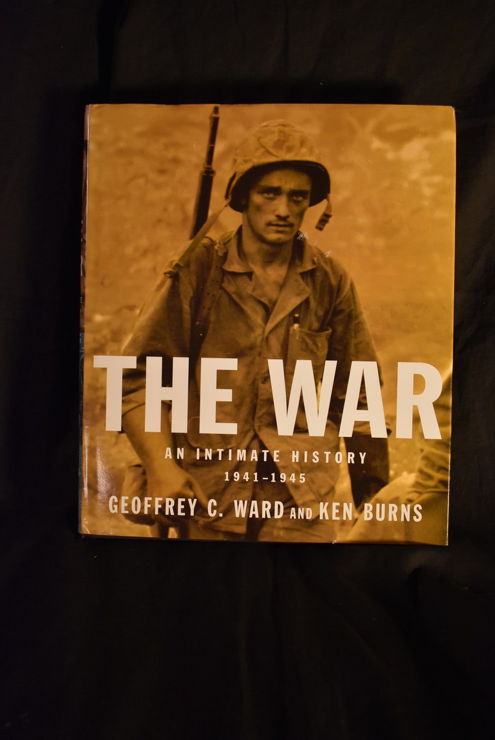 The War: An Intimate History - `94`1- 1945