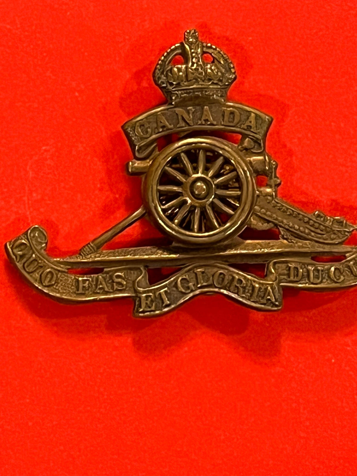 Canadian Artillery Hat badge