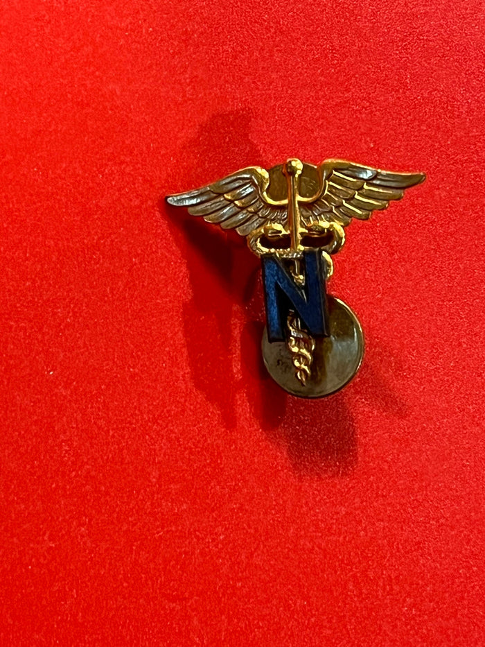 WWII Army Nuirses Corps collar Pin