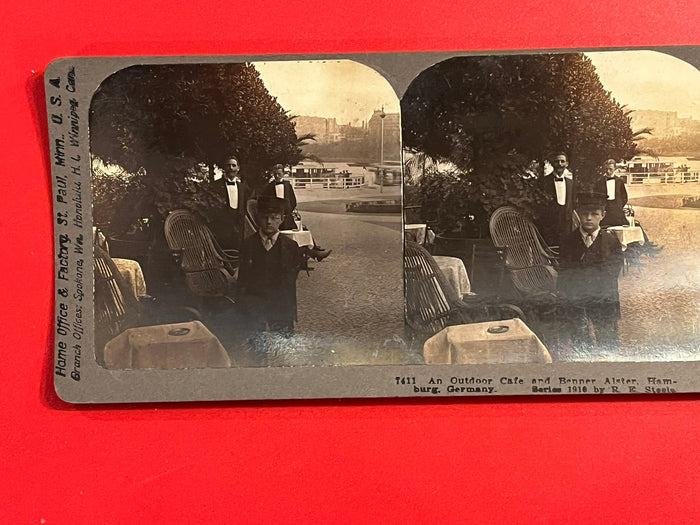 Outdoor Cafe - Hamburg Germany 1910