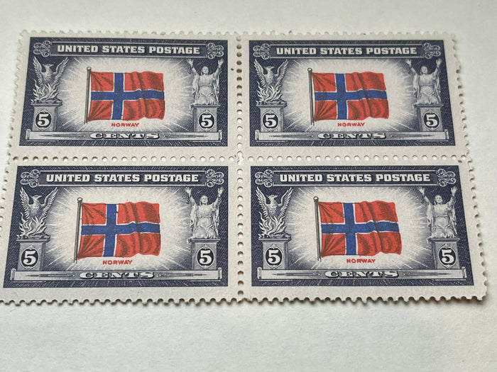 #911 - 1943 Overrun Countries - 5c Flag of Norway