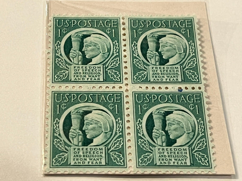 #908 - 1c Liberty Holding the Lighted Torch of Freedom. (Includes 2 sets of 4 mnh stamps each)